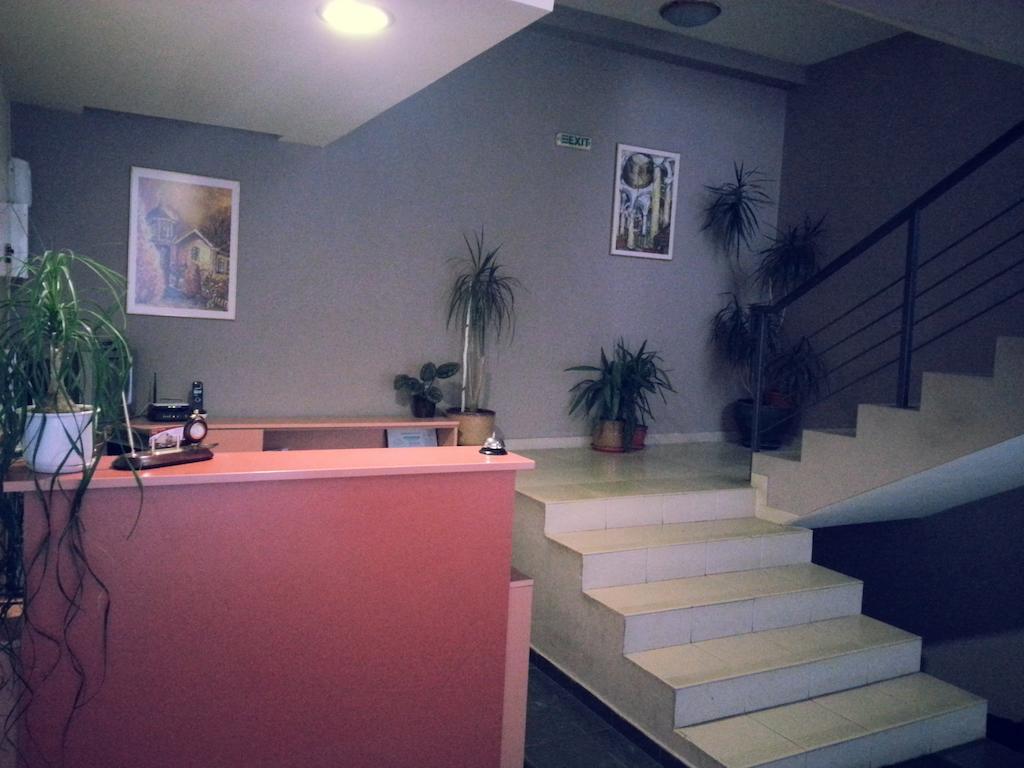 Family Hotel Kredo Sliven 외부 사진